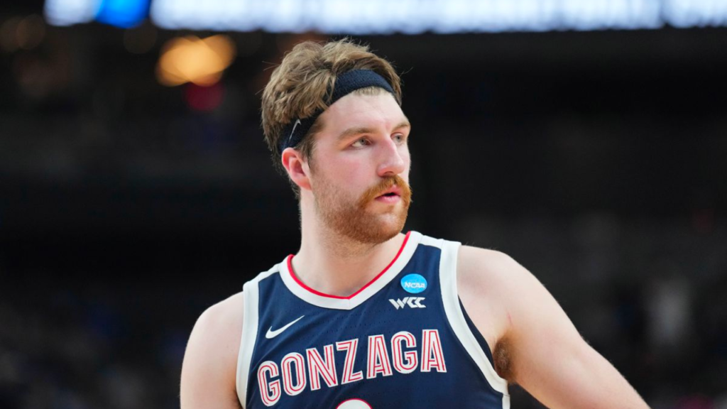 Drew Timme vestindo as cores de Gonzaga, na Summer League terá a oportunidade de provar seu valor