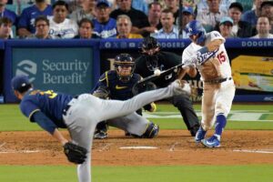 Read more about the article Dodgers e Brewers duelam no montinho