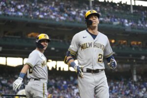 Leia mais sobre o artigo Brewers imparáveis e Giants ainda respirando